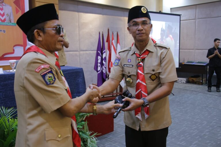 Bupati Loteng Buka RAKERCAB Pramuka: "Dampak Nyata untuk Pembangunan Daerah!"