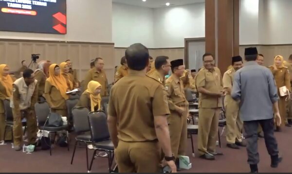 Screenshot_20250811_214805_Facebook